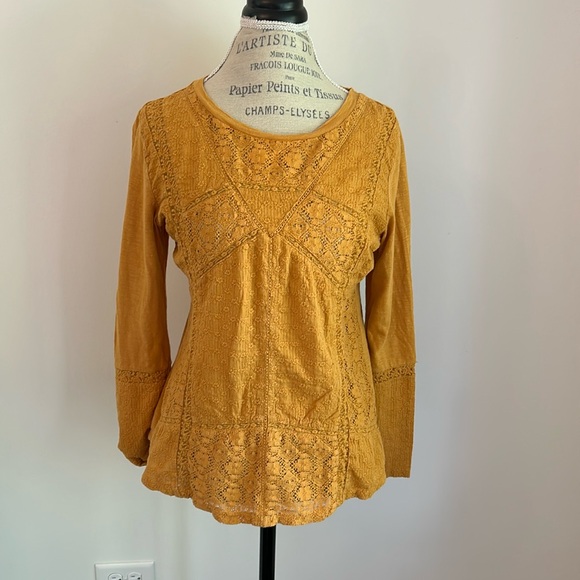 Mustard Yellow Eyelet Long Sleeve Tee - Picture 4 of 10